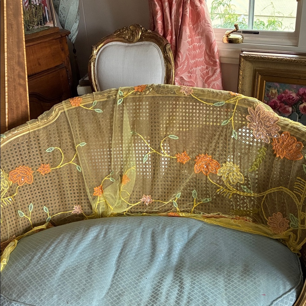 Escada shawl